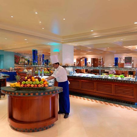 Radisson Blu Hotel, Riyadh Restaurang bild